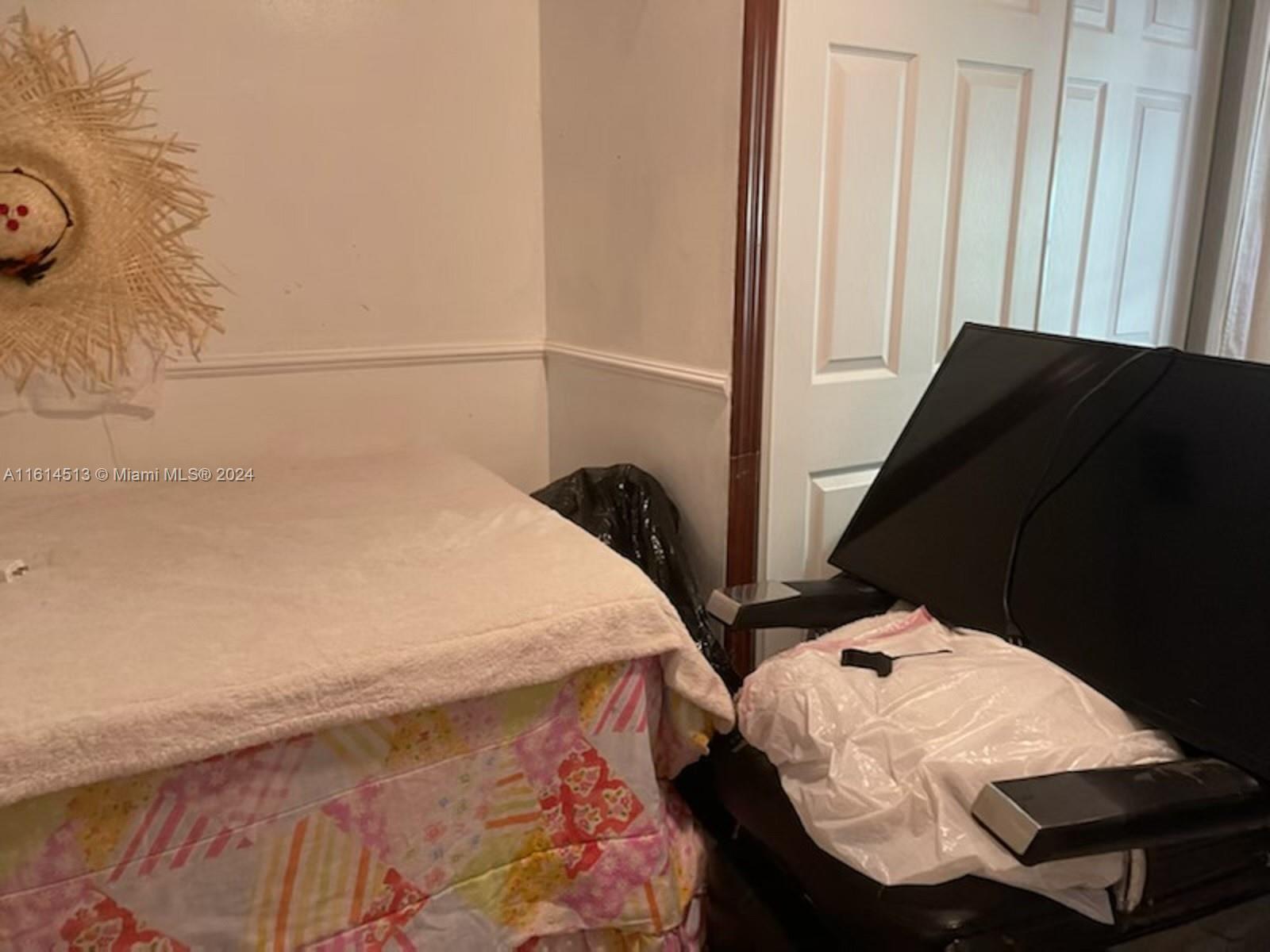 3601 NW 102nd St, Miami FL 33147 6 Blandon Realty - Real Estate Agency