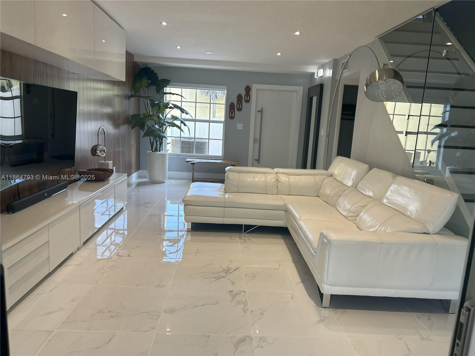 8310 SW 154th Ave # 27, Miami FL 33193 3 Blandon Realty - Real Estate Agency