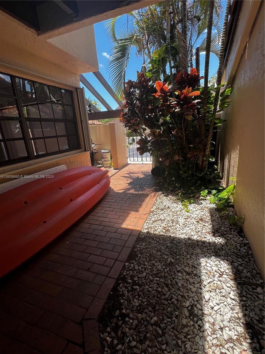 13247 SW 114th Ter, Miami FL 33186 10 Blandon Realty - Real Estate Agency